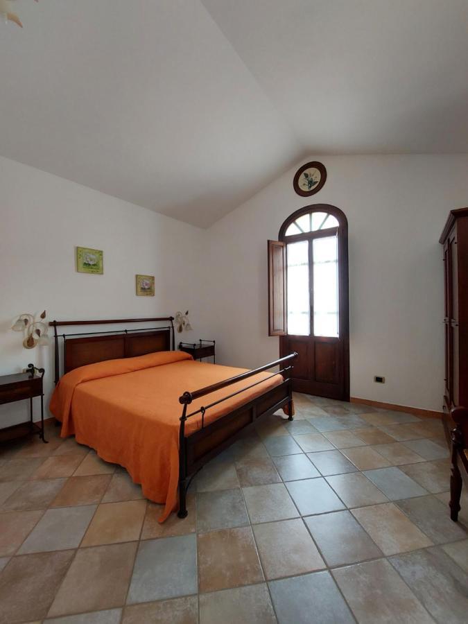 Hotel La Corte Rosada Villasimius Exterior photo