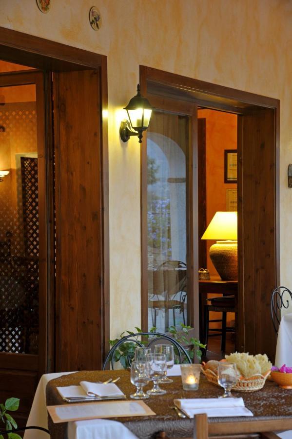 Hotel La Corte Rosada Villasimius Exterior photo